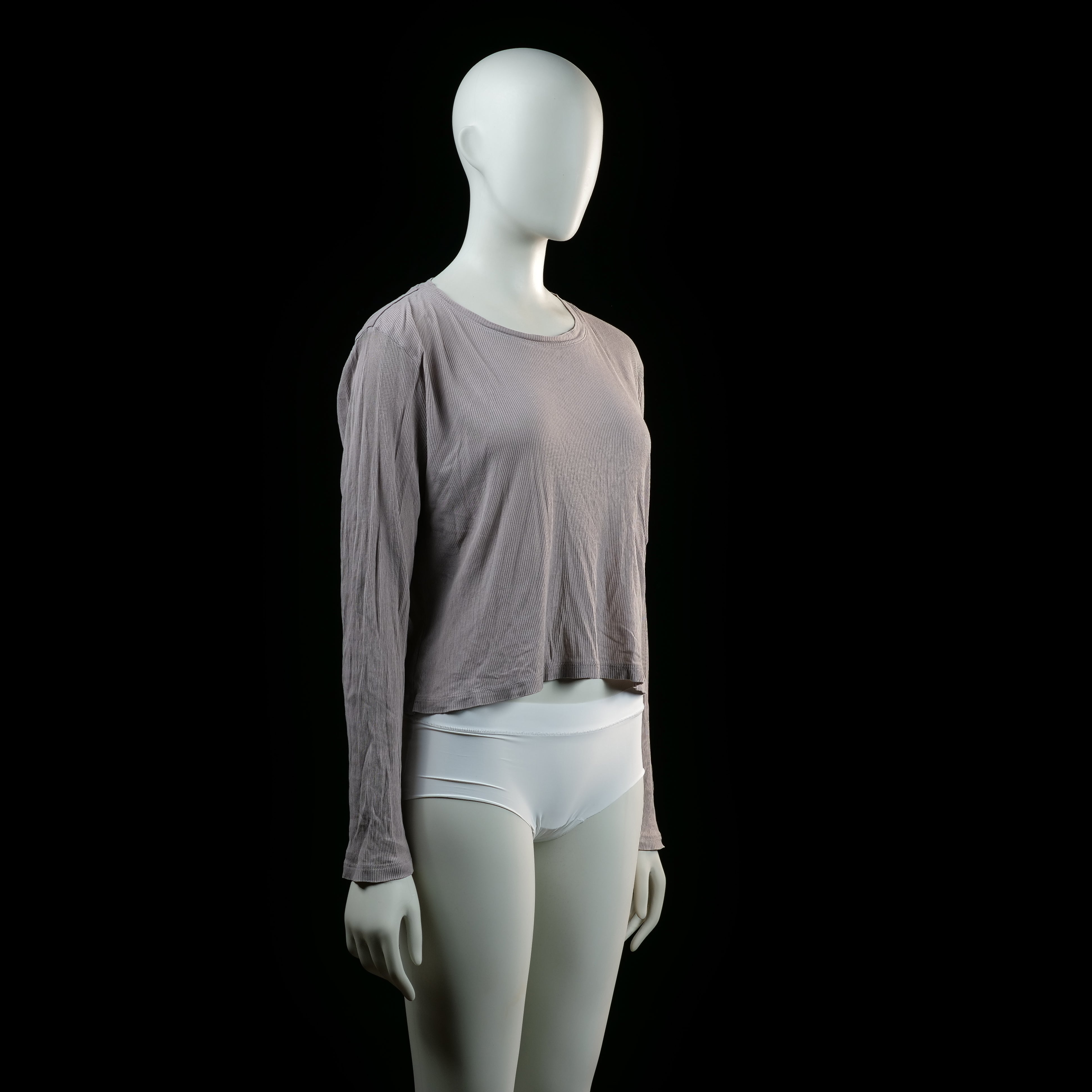 H&M - t-shirt - Lilac - (Storlek: M)