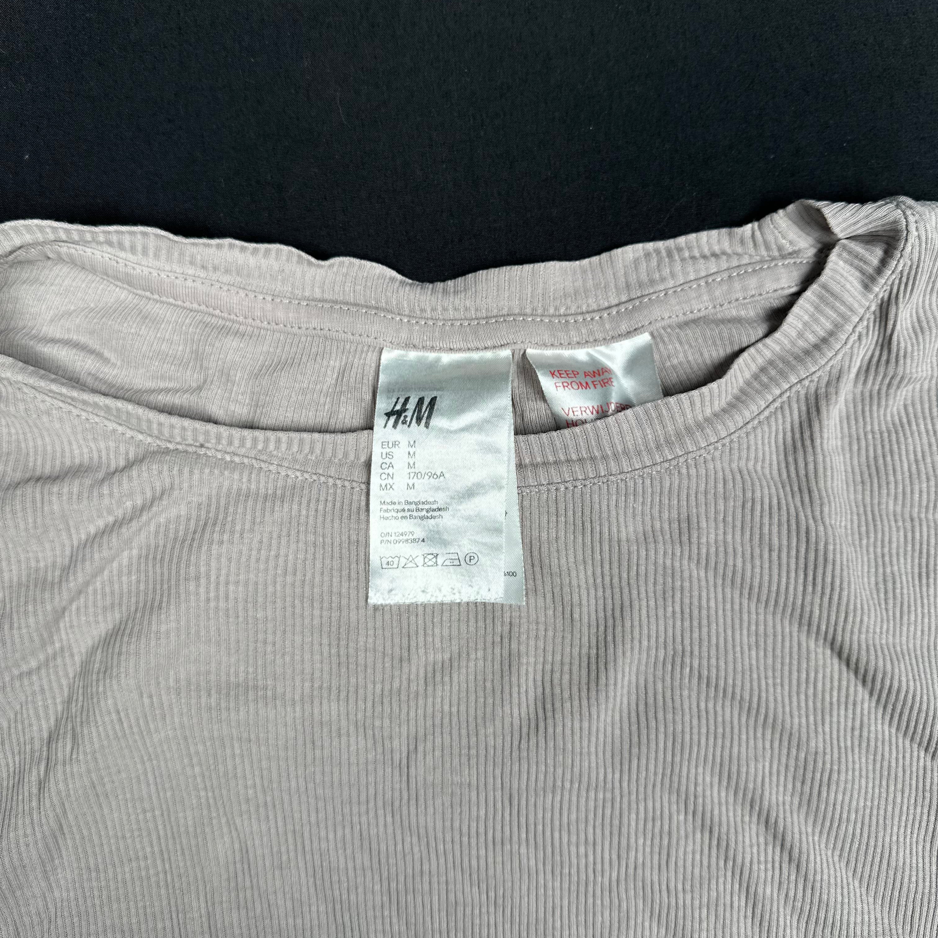 H&M - t-shirt - Lilac - (Storlek: M)